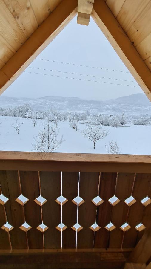 Вилла Casa Bunicilor Din Oncesti Экстерьер фото